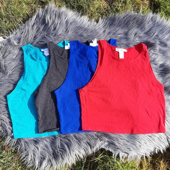 A bundle of forever 21 racerback tanks - Picture 1 of 8